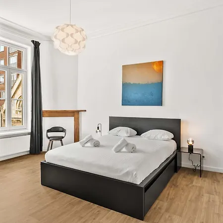 別荘 Grand Townhouse With Sauna Near The Sea *